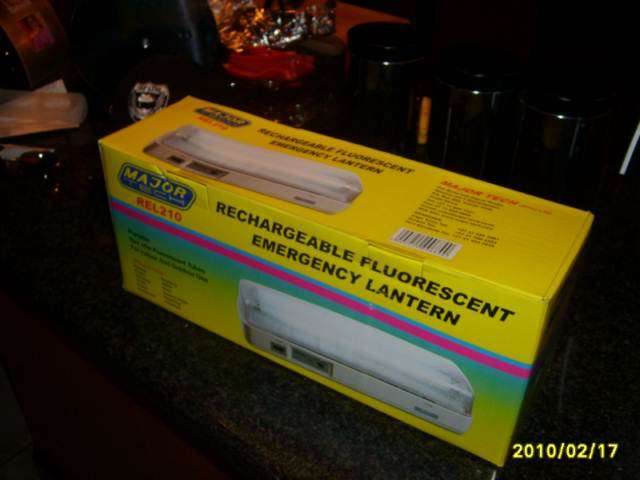 RECHARGEABLE FLUORESCENT EMERGENCY LANTERN - TWIN GLOBE